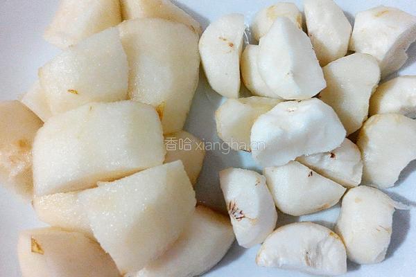 马蹄雪梨糖水的做法图解2