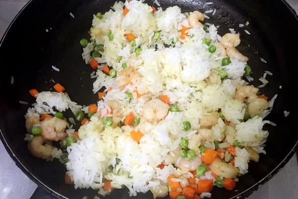 儿童营养炒饭的做法图解5