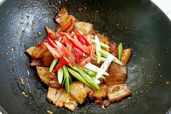 回锅肉的做法图解7