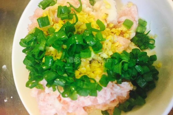 白菜包包的做法图解1