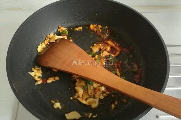 二蔬小炒肉丁的做法图解7