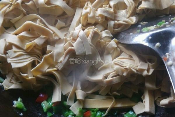 青椒炒千张的做法图解3