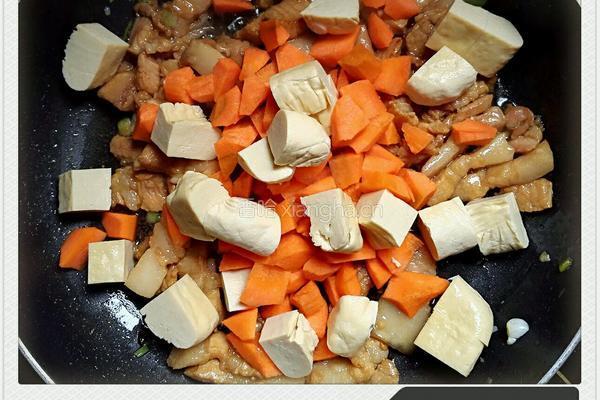 豆干炒肉的做法图解6
