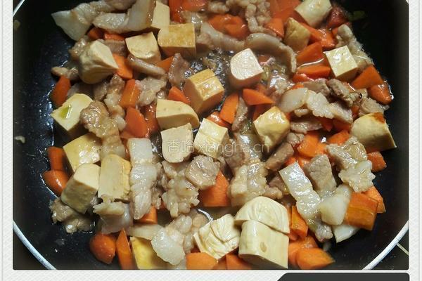 豆干炒肉的做法图解9