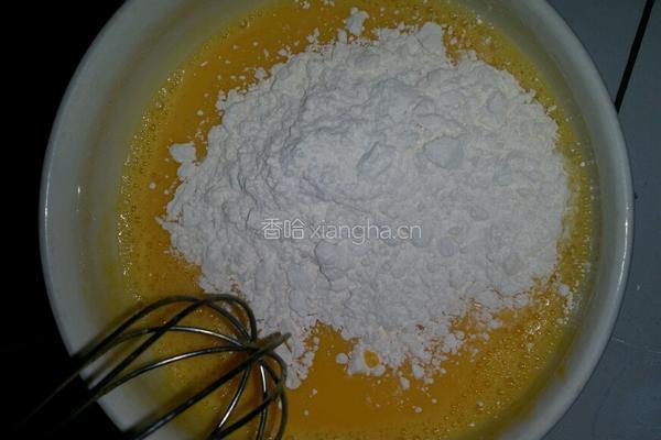 蔓越莓果粒加草莓果酱蛋糕的做法图解7