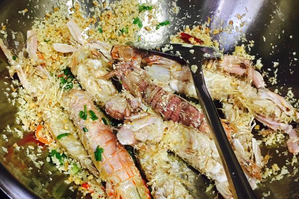 避风塘炒皮皮虾的做法图解5
