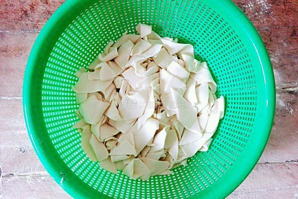 烩面片的做法图解10