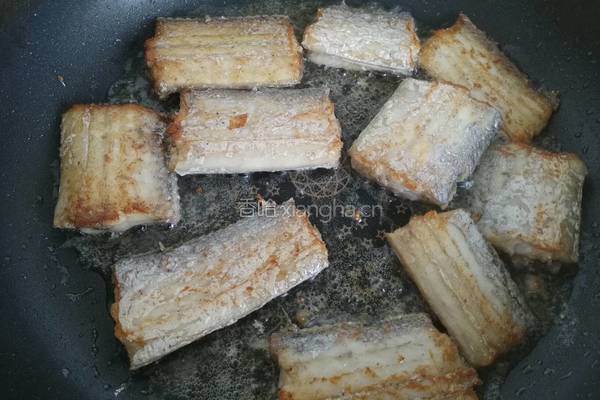 香煎带鱼的做法图解5