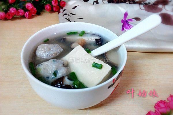香菇豆腐鱼丸汤的做法图解6
