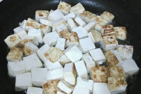 蟹味菇鲜菜汤的做法图解3