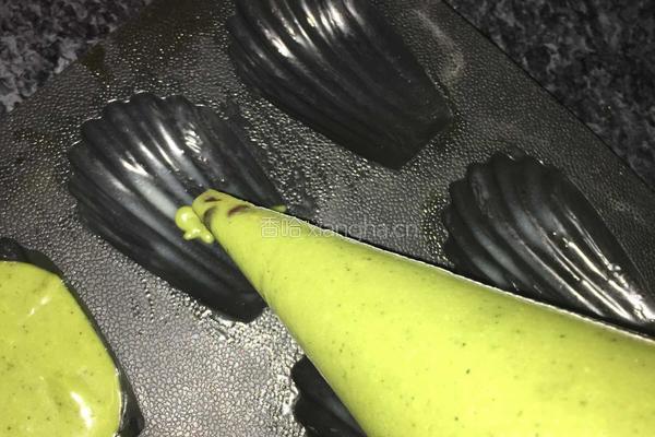 红豆抹茶玛德琳的做法图解10