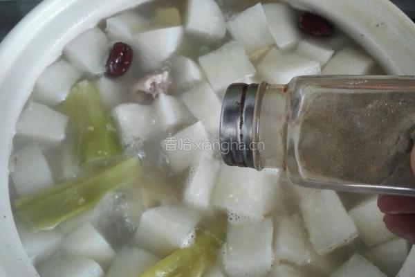 萝卜脊骨汤的做法图解11