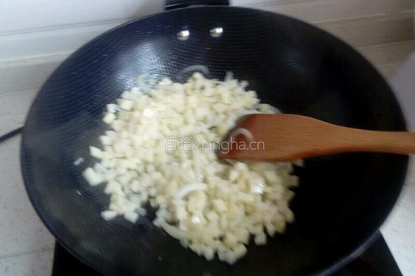 香长土豆焖饭的做法图解2