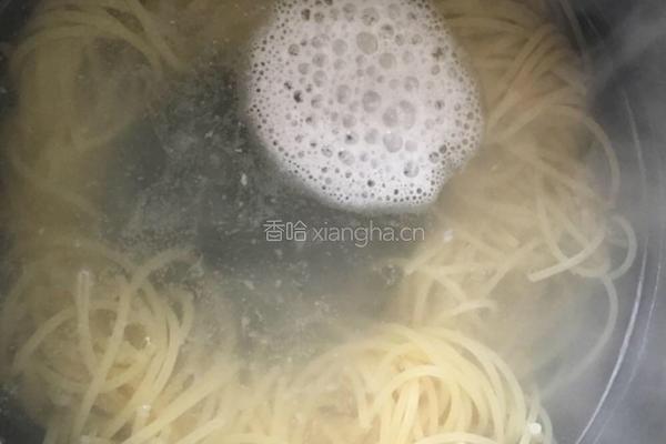 凤尾鱼意大利面的做法图解8
