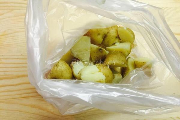 懒人版炸脆皮土豆的做法图解4