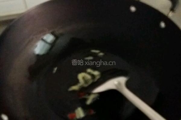 黄膳烧蒜苗的做法图解2