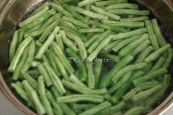 炒四季豆的做法图解2