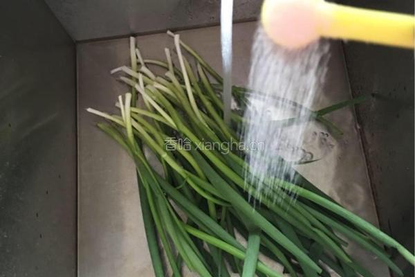 小葱拌豆腐的做法图解2