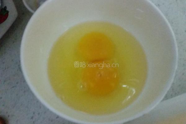 鸡蛋木耳炒黄瓜的做法图解2