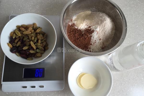 不加糖的可可干果面包的做法图解1