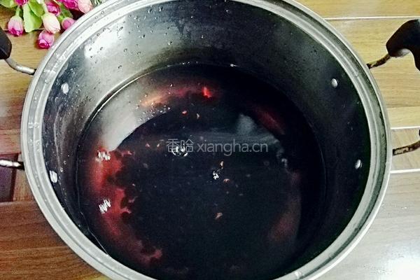 黑豆煲塘虱鱼汤的做法图解5