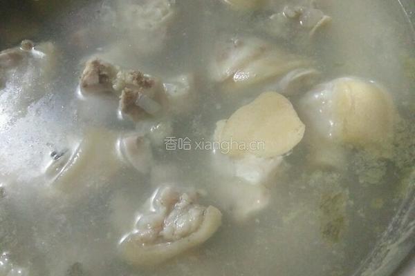 养生滋补猪脚汤的做法图解3