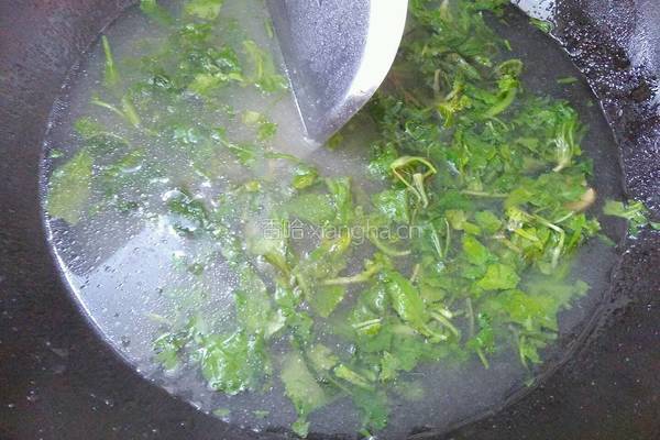 荠菜豆腐汤的做法图解7