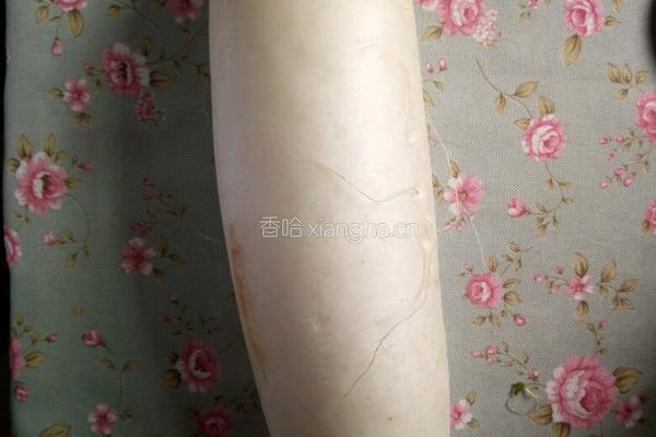 腌萝卜的做法图解1