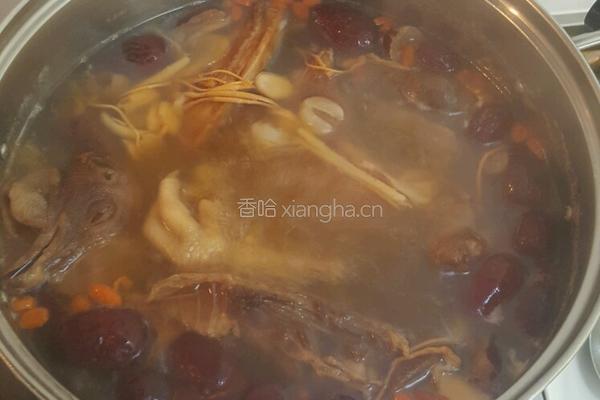 虫草花西洋参咸鸡汤的做法图解4