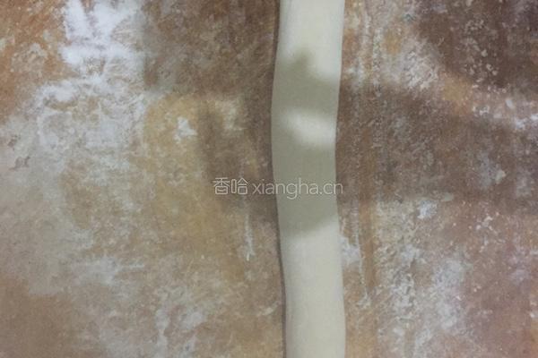 鸡蛋虾皮西葫芦水饺的做法图解4