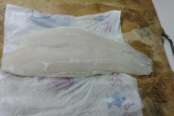 香酥龙利鱼的做法图解1
