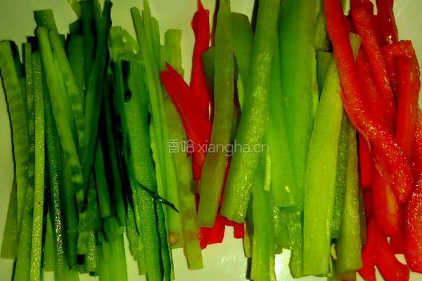 三丝凉面的做法图解2