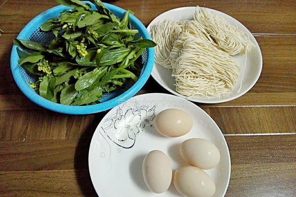 鸡蛋面的做法图解1