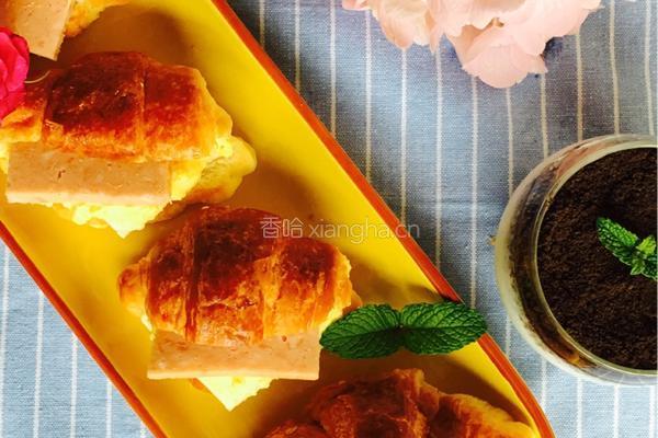 大嘴可颂——奶酪鸡蛋餐肉三明治的做法图解9