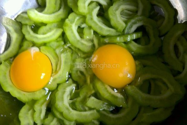 苦瓜煎蛋的做法图解5