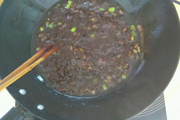 野生蘑菇炸酱面的做法图解8