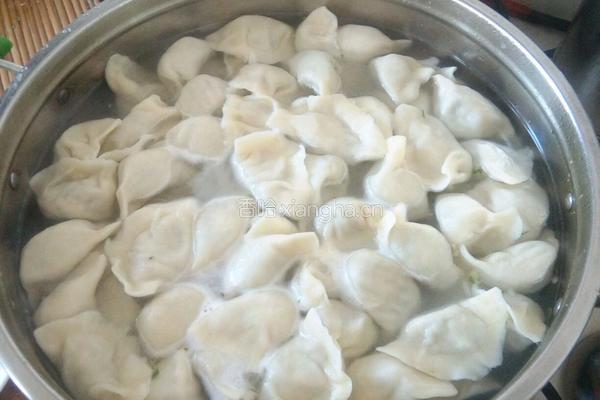 韭菜馅饺子的做法图解6