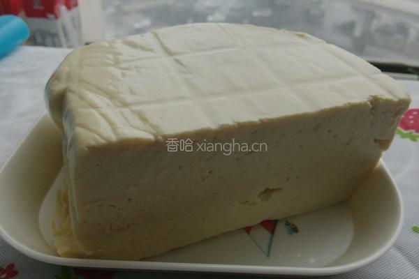 脆皮豆腐的做法图解1