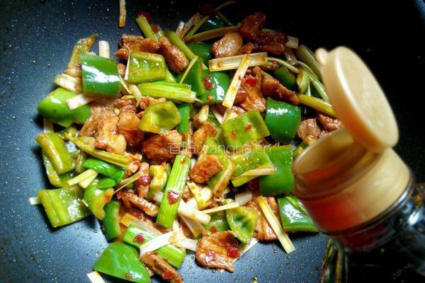 甜酱爆炒肉的做法图解9