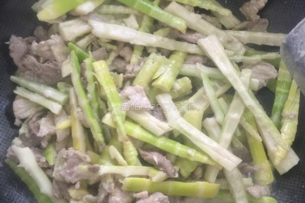 小春笋炒肉加咸菜的做法图解4