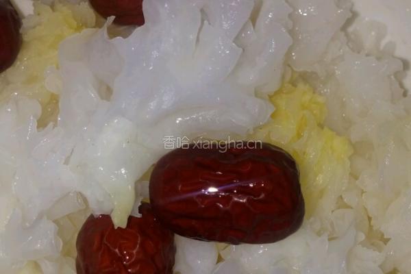 木瓜银耳莲子羹的做法图解2