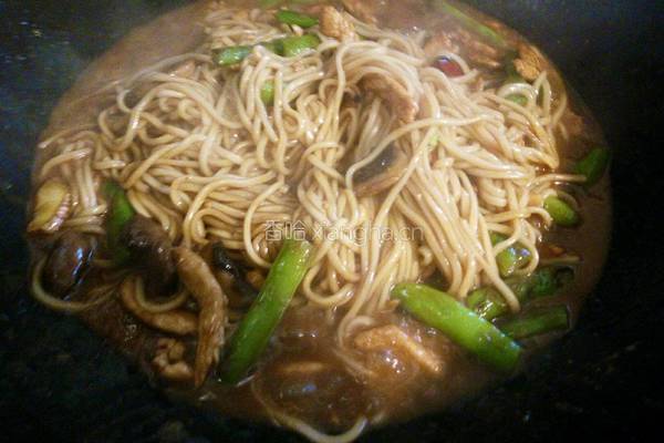 鸡丝豆角焖面的做法图解11