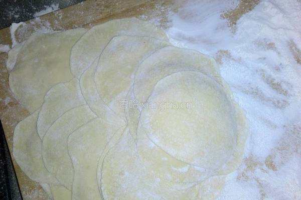 灰灰菜饺子的做法图解6