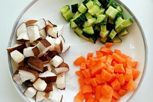菠萝鸡丁炒饭的做法图解3