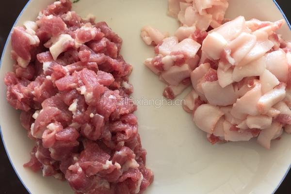 江西小炒肉的做法图解1