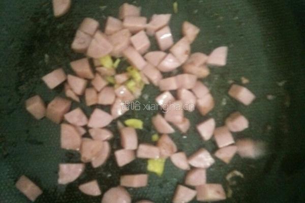 青瓜炒火腿肠的做法图解2