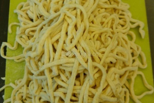 手工麻辣面的做法图解5