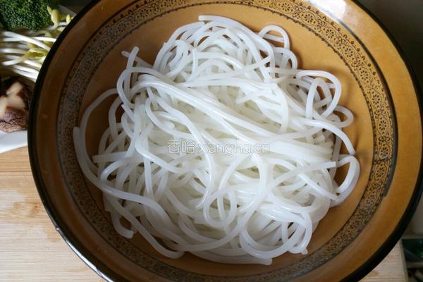 筒骨清汤粉的做法图解3