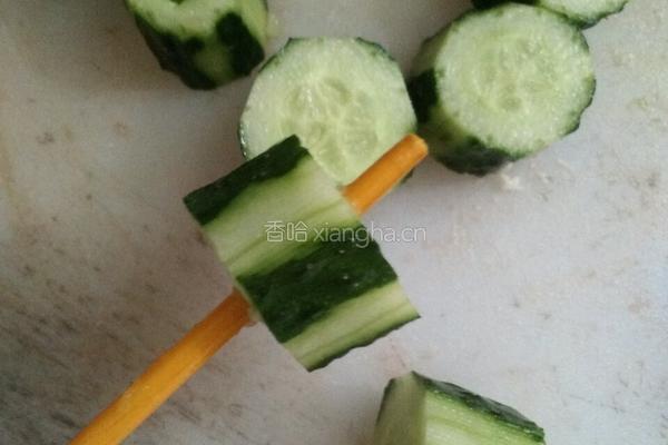 黄瓜卷的做法图解2
