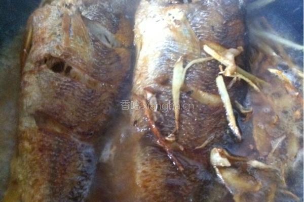 红酒烧煎大黄鱼的做法图解9